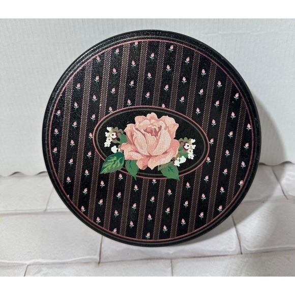 Round Tin Vintage Rose Floral Storage Keepsake Box Container - Picture 2 of 4